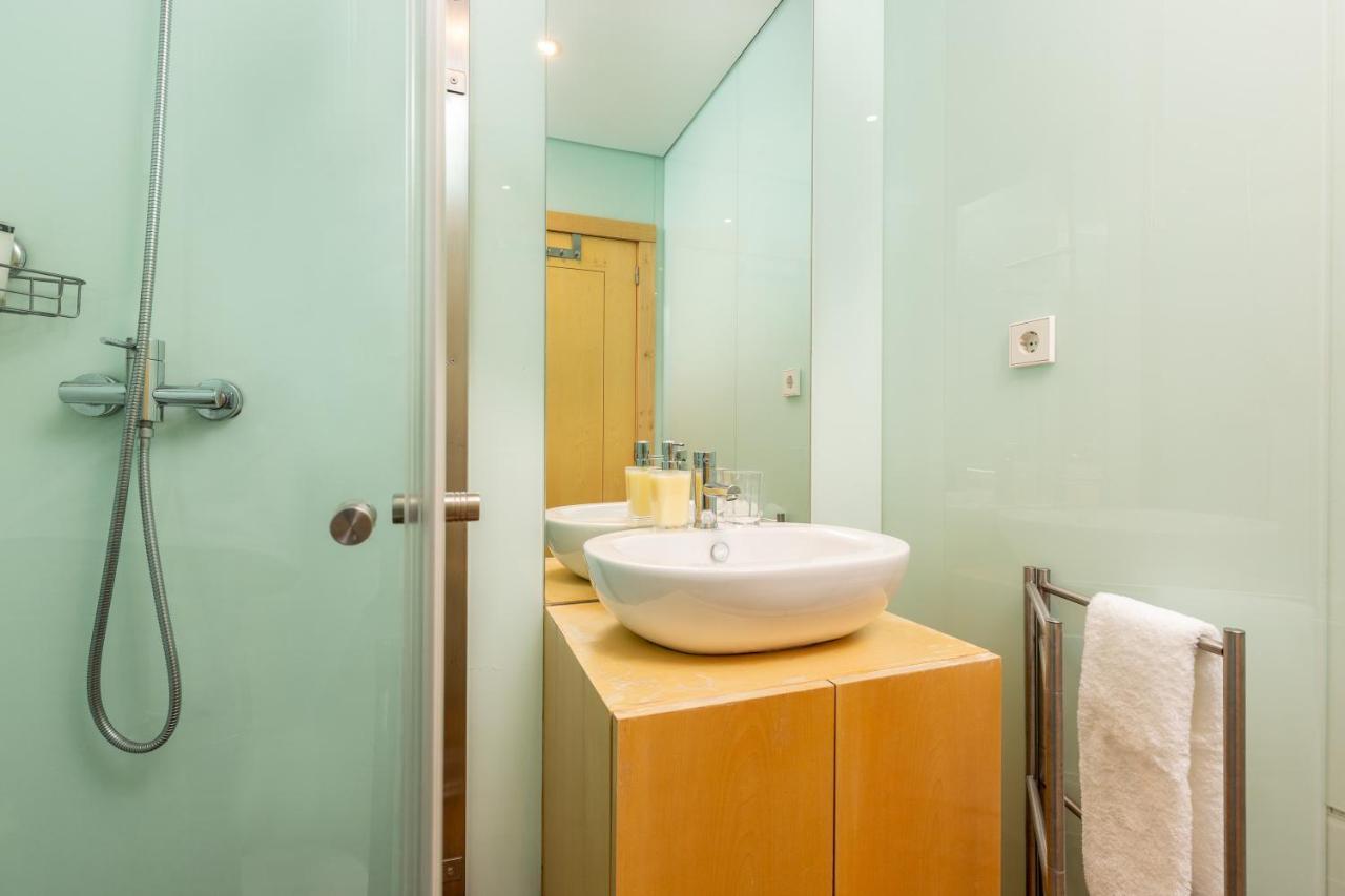 Sunny Loft In Downtown Porto With Private Parking Exterior foto